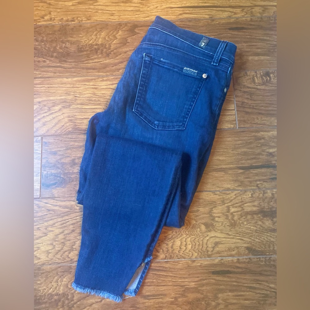 7 For All Mankind Jeans | Gwenevere Skinny Ankle | Size 29 | Frey hem.